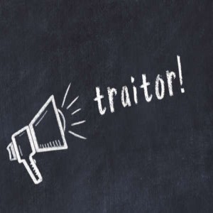 Dengarkan Traitor lagu dari Lorainne Rivera dengan lirik