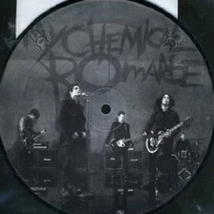 收聽My Chemical Romance的I Don't Love You (Live from Sessions@AOL)歌詞歌曲