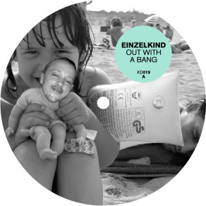 ดาวน์โหลดและฟังเพลง Out With A Bang พร้อมเนื้อเพลงจาก Einzelkind