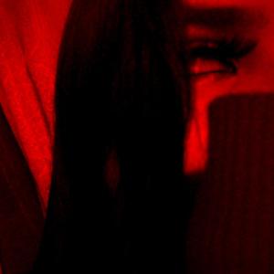 收聽ih8tox的SUFFER歌詞歌曲