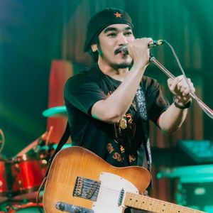 Album เทวดาตัวน้อย from วุฒิ ป่าบอน พาราฮัท