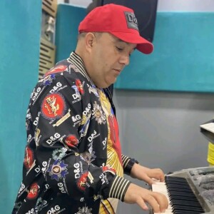 default playlist img