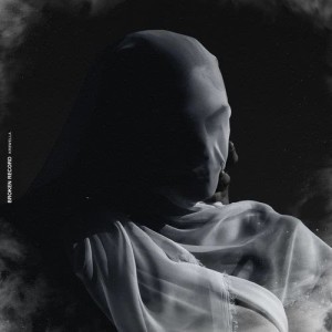 收聽Krewella的Broken Record歌詞歌曲