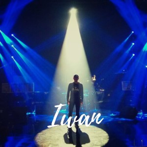 Dengarkan Assalamu'Alaikum lagu dari Iwan dengan lirik