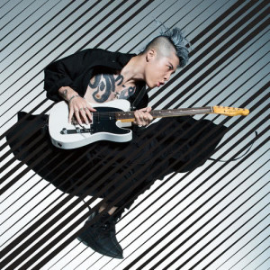 收聽雅-miyavi-的Dancing With My Fingers歌詞歌曲