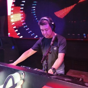 Dengarkan lagu TIARA REMIX 2022 nyanyian DJ Fredy dengan lirik