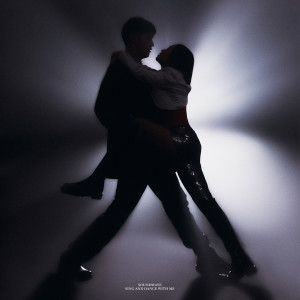 ดาวน์โหลดและฟังเพลง SING AND DANCE WITH ME พร้อมเนื้อเพลงจาก Soundwave