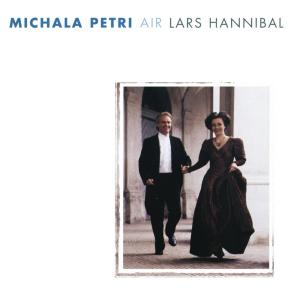 ดาวน์โหลดและฟังเพลง Variations on "Gestern Abend war Vetter Michel da" (Arranged for Recorder and Guitar) พร้อมเนื้อเพลงจาก Michala Petri