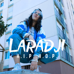Dengarkan lagu H.I.P. H.O.P. nyanyian Laradji dengan lirik