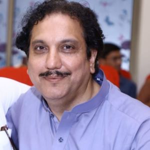 Listen to Zama Janana Musafara Tapay song with lyrics from Khalid Malak