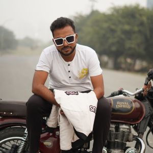 Listen to Fashion song with lyrics from Nishant Singh