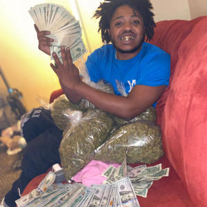ดาวน์โหลดและฟังเพลง Fast Cash Gritz (Explicit) พร้อมเนื้อเพลงจาก Racks Ina Rental