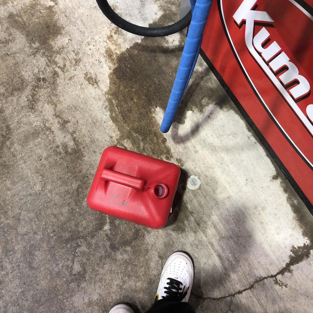 Almost Crashed The Whip (feat. Trayvee & Don Kilo) (Explicit)