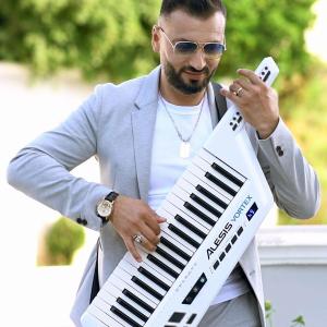 default playlist img