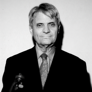 Simon Standage ดาวน์โหลดและฟังเพลงฮิตจาก Simon Standage