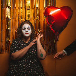 ดาวน์โหลดและฟังเพลง Secondhand Sorrow พร้อมเนื้อเพลงจาก Foxtrot