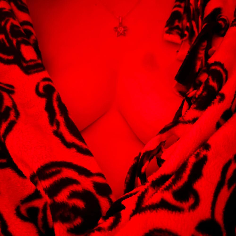 her soul drifts away (OG Dark Version) (Explicit)