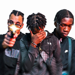 ดาวน์โหลดและฟังเพลง Cake (Explicit) พร้อมเนื้อเพลงจาก Aryy 2580