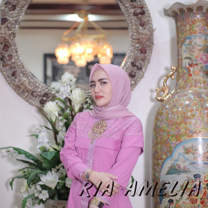 Listen to Biasa Terluka song with lyrics from Ria Amelia