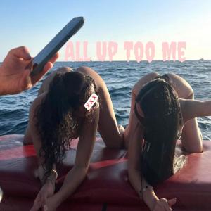 ดาวน์โหลดและฟังเพลง All Up To Me (Explicit) พร้อมเนื้อเพลงจาก Lowkie