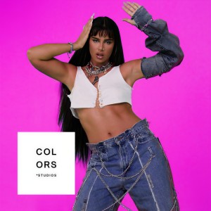 收聽Nathy Peluso的SANA SANA - A COLORS SHOW (Explicit)歌詞歌曲