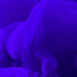 ดาวน์โหลดและฟังเพลง Idk พร้อมเนื้อเพลงจาก Yark