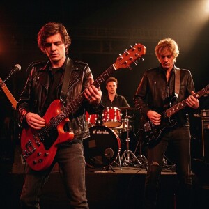 default playlist img