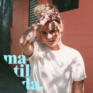 ดาวน์โหลดและฟังเพลง Let It Go พร้อมเนื้อเพลงจาก Matilda