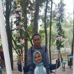 收聽Rahmat的Bersama dalam kedamaian歌詞歌曲