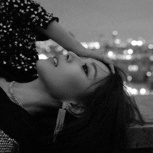 收听BoA的Black歌词歌曲