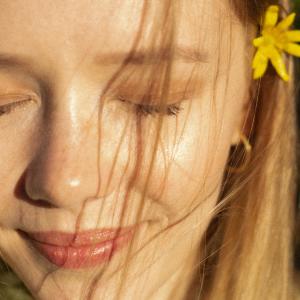 ดาวน์โหลดและฟังเพลง Da du var min พร้อมเนื้อเพลงจาก Kristin Langsrud