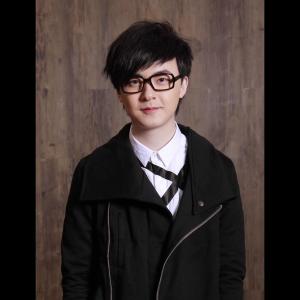 Dengarkan lagu 藍色星球 nyanyian 洪卓立 dengan lirik