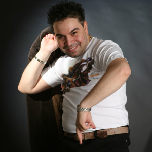 ดาวน์โหลดและฟังเพลง Cine-mi stie durerea พร้อมเนื้อเพลงจาก Florin Salam