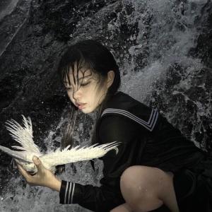 收聽YUNGMEXICANBIH的REVERSE THE AFTERLIFE歌詞歌曲