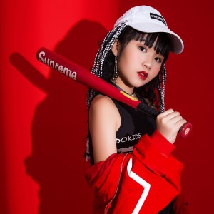 Listen to 燃烧我的卡路里 (伴奏) song with lyrics from 潘柔邑