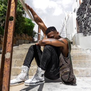 Listen to Sellah (Explicit) song with lyrics from Sellah