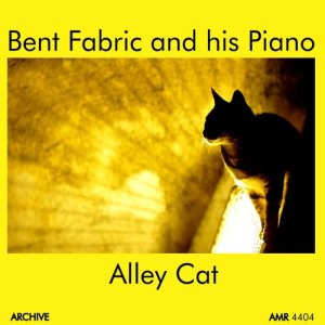 收聽Bent Fabric and His Piano的Symphony歌詞歌曲