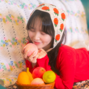 Listen to 과일 중독 (Fruits Addiction) song with lyrics from 조소현