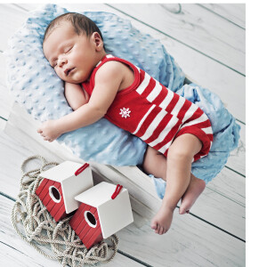 Listen to Happy Birthday song with lyrics from Música Clásica Para Bebés