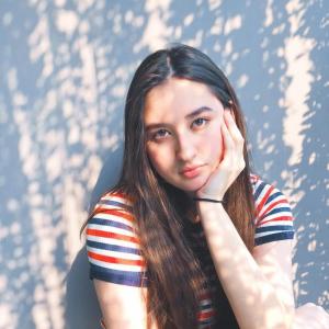 STEPHANIE POETRI ดาวน์โหลดและฟังเพลงฮิตจาก STEPHANIE POETRI