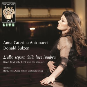 Anna Caterina Antonacci的專輯L’alba separa dalla luce l’ombra (Dawn Divides the Light from the Shadows)