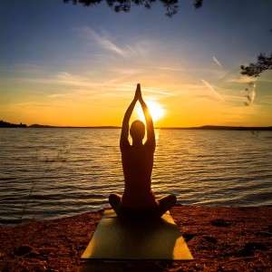 Spanish Guitar Music的專輯Yoga Flow: Calming Melodic Journey