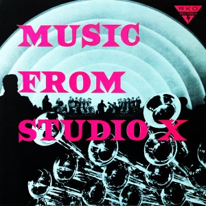 ดาวน์โหลดและฟังเพลง Wondering พร้อมเนื้อเพลงจาก Joe Leahy Orchestra