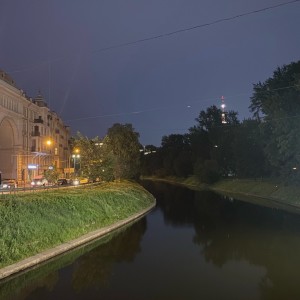 收聽Saint.的a sense of the city歌詞歌曲