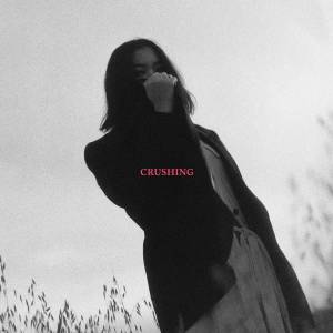 ดาวน์โหลดและฟังเพลง Crushing พร้อมเนื้อเพลงจาก TRACE