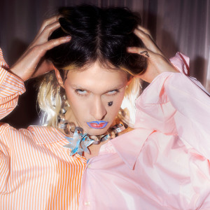 felicita的专辑Riff Raff