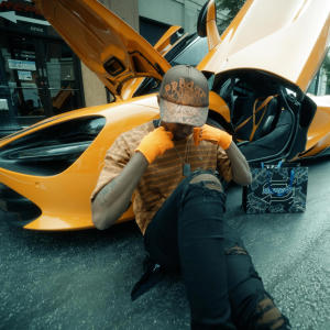 收聽Fursace的KEEP IT (feat. FBLMANNY) (Explicit)歌詞歌曲