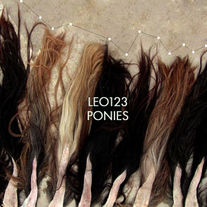 ดาวน์โหลดและฟังเพลง Make of พร้อมเนื้อเพลงจาก Leo 123