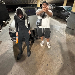 收聽Summrs的Pop out (Explicit)歌詞歌曲