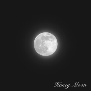 Album Etincelle (Explicit) from Honey Moon